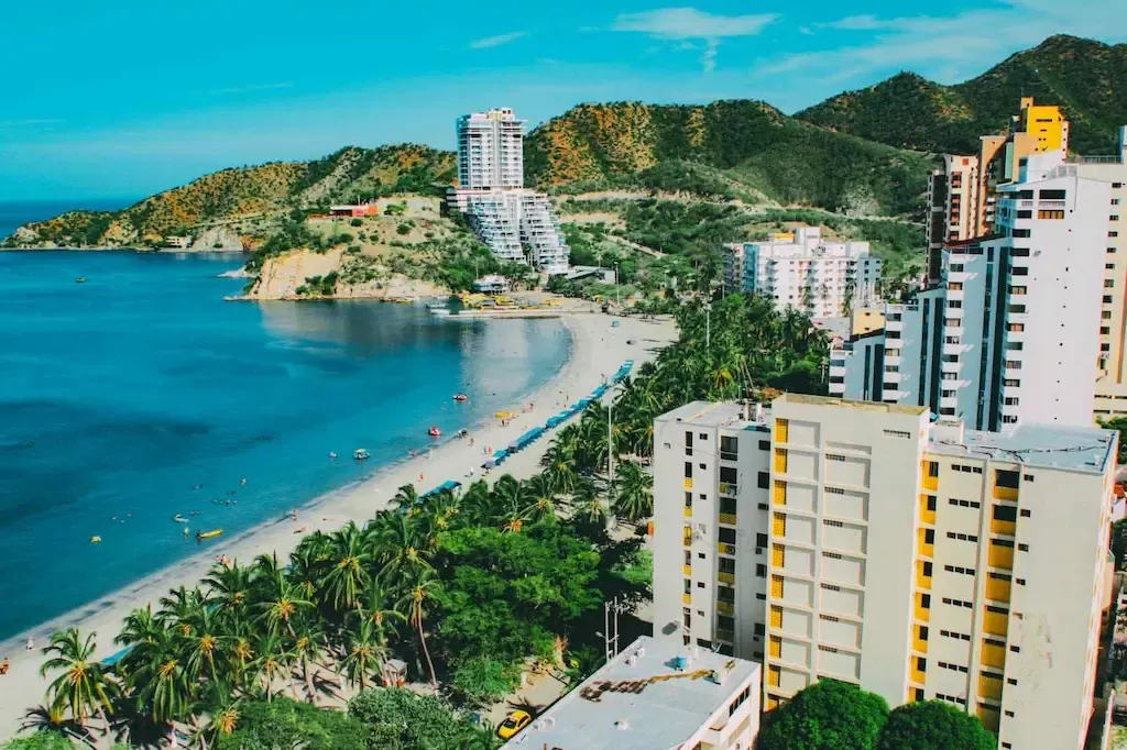 Investment Opportunities in Colombia for Foreigners: Discover a Growing Market